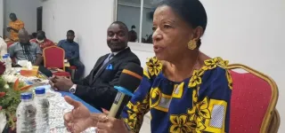 litterature-dedicace-le-regard-de-marie-angele-hajjar-sur-la-cote-divoire-et-le-liban